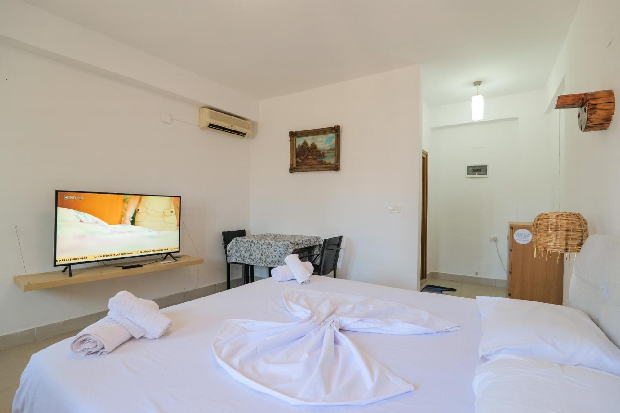 קסאמיל Garden Villa Lake Side & Glamping מראה חיצוני תמונה