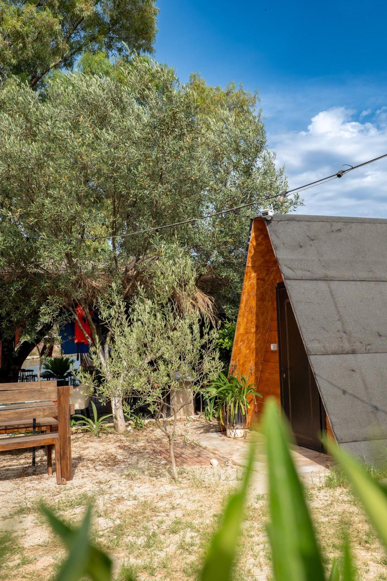 קסאמיל Garden Villa Lake Side & Glamping מראה חיצוני תמונה